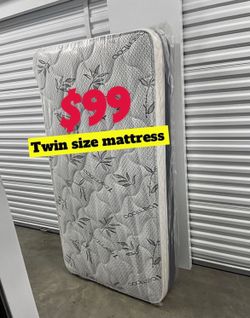 Twin size pillow top mattress