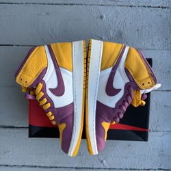 Nike Air Jordan 1 Retro High OG "Brotherhood"