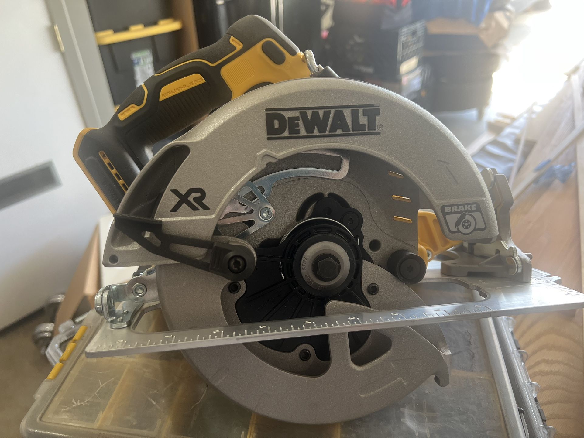 Dewalt Cordless Saw