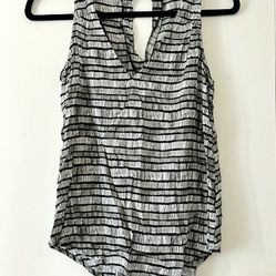 Old Navy Black & White Sleeveless Top Blouse Shirt Womens Size SP/ Small T Tee