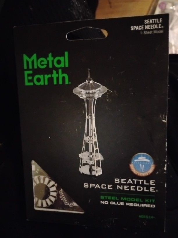 Metal Earth Sheet Model