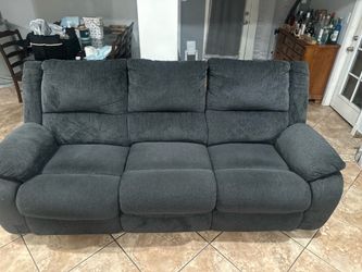 Reclining sofa