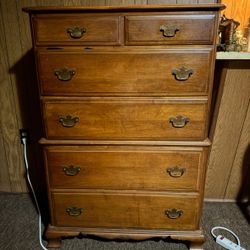 Kling Colonial Solid Maple Dresser