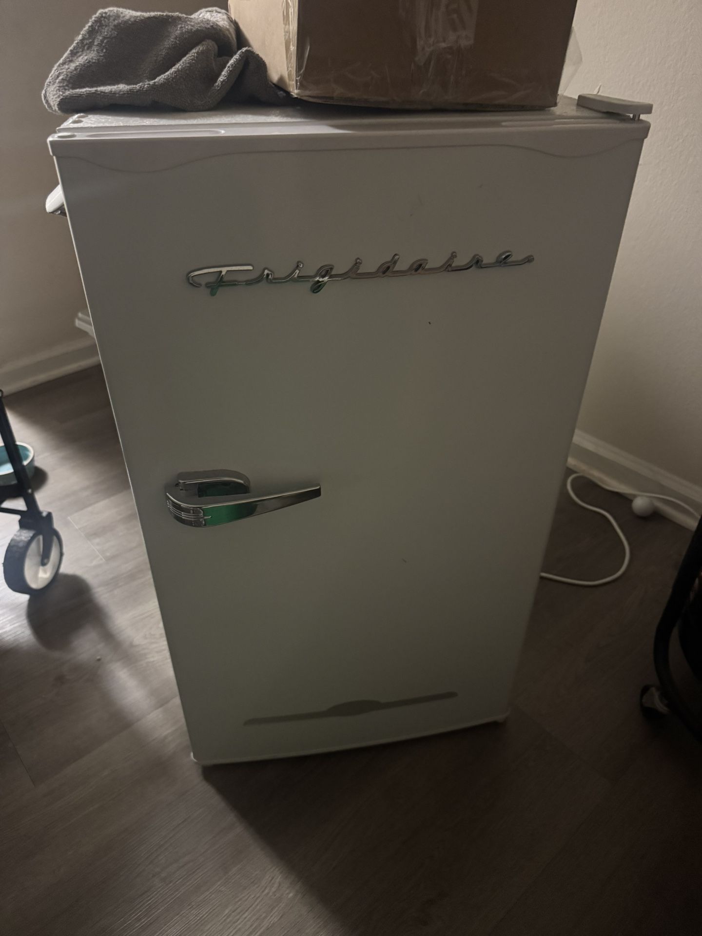 Mini fridge