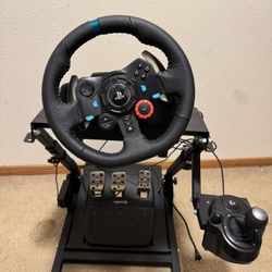 Logitech G29 Driving Force Racing Wheel and Pedals, Force Feedback, Real Leather + Logitech G Driving Force Shifter - For PS5, PS4 and PC, Mac -