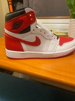 Air Jordan 1 High OG "Lost & Found" Chicago release