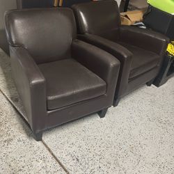 2 Sofas