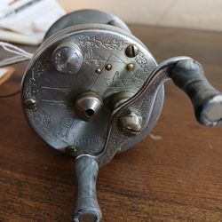 VINTAGE J.C. HIGGINS  Collectible No. (contact info removed) Model No. 4810 FISHING REEL USA T