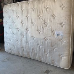 Full size Mattress 