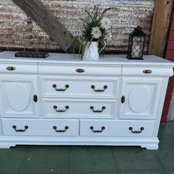 Dresser/Buffet