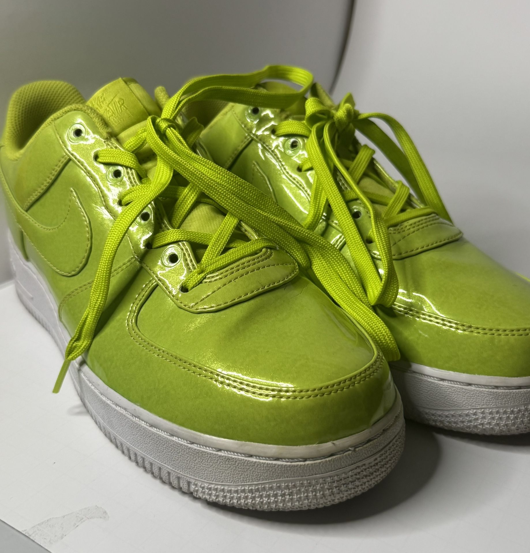 Nike, Air Force 1 '07 LV8 UV 'Cyber', 