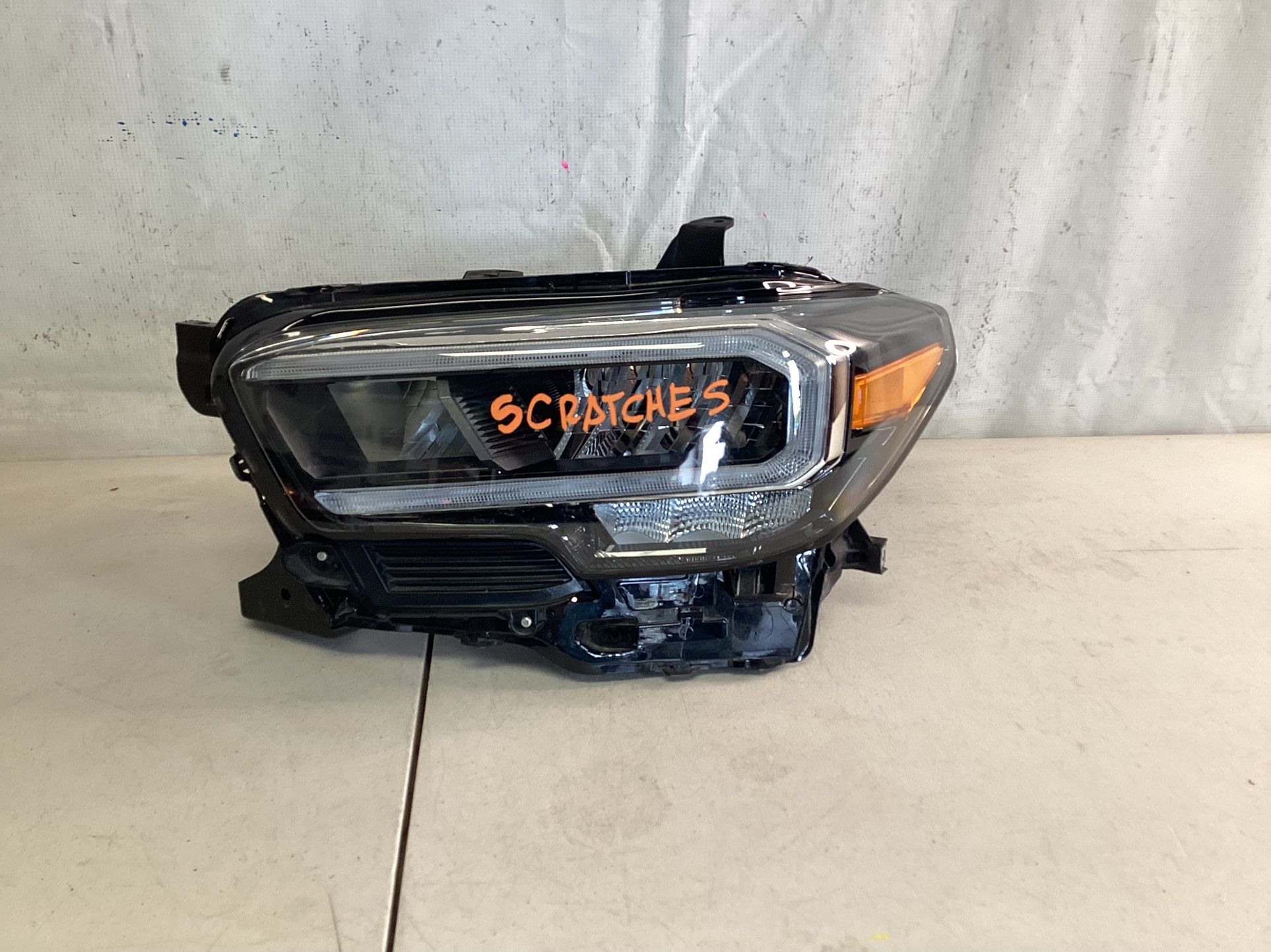 2021-2022-2023 TOYOTA TACAMO HEADLIGHT FULL LED LEFT SIDE LH USED OEM