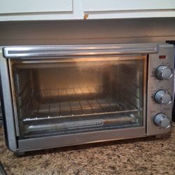 Black and Decker Convection Oven/ Air Fryer