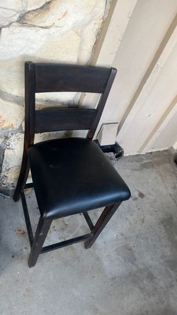 I have five chairs $75