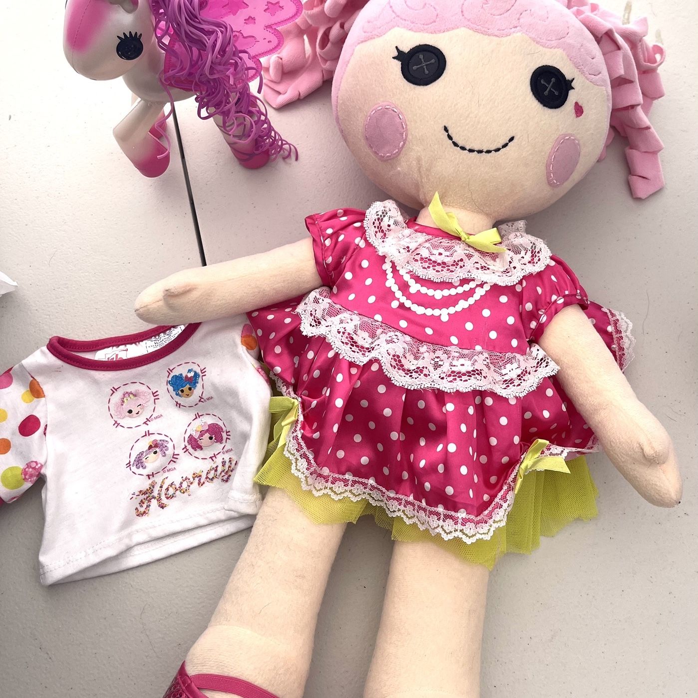 lalaloopsy pink dress Lalaloopsy unboxing! I hope you find her dress too one day (this is Lady's dress!) , , #lalaloopsy #lalaloopsyunboxing #lalaloopsycollector #dollcore #cutecore Lalaloopsy unboxing edit meme cute