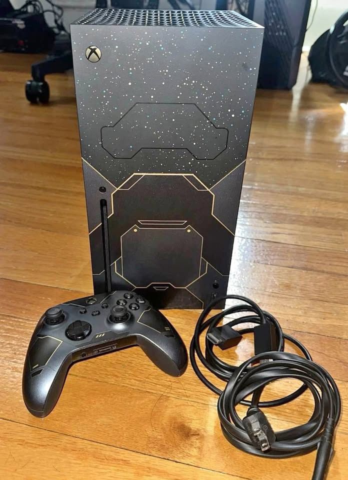Xbox Series X Halo Edition