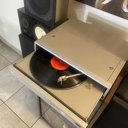 Rare 1980s Sony PS-FL1 Front-Loading Automatic Turntable – Futuristic 80s Vibes! Servo Lock – $229