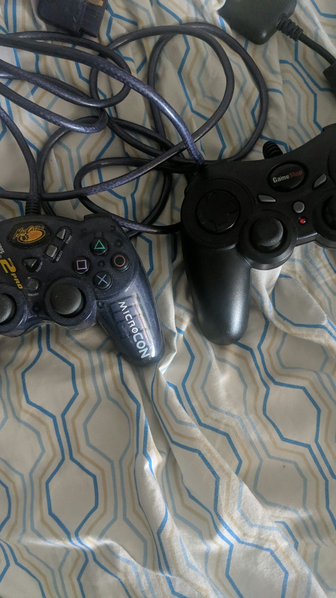 2 PlayStation 2 PS2 controllers