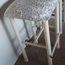 2 Bar Stools