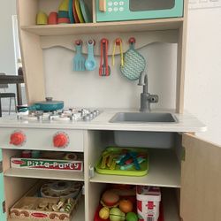 Kitchen Play 