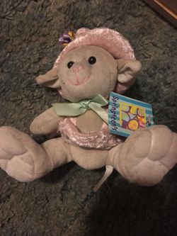 Lamb stuffed animal