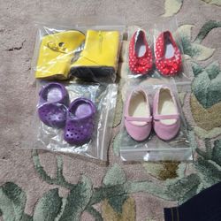 NEW OLD STOCK, VINTAGE DOLL SHOES. 4 PAIR
