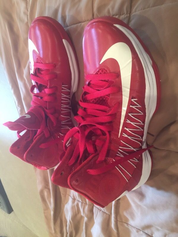 Women's basketball shoes 10.5