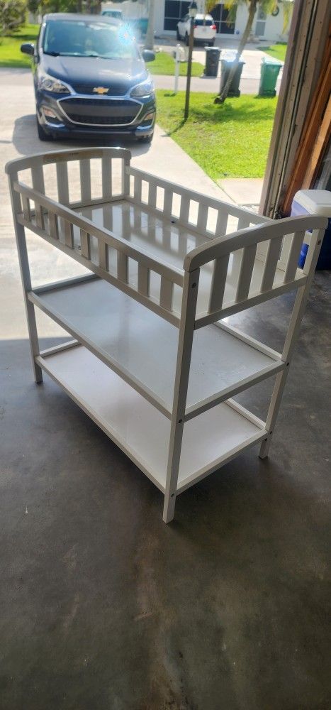 Changing Table/organizer