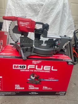 FUEL 18V Lithium-Ion Brushless Cordless 12 in. Dual Bevel Sliding Compound Miter Saw Kit with One 12.0Ah Battery