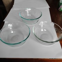 Pyrex 10oz. Bowl set of 3
