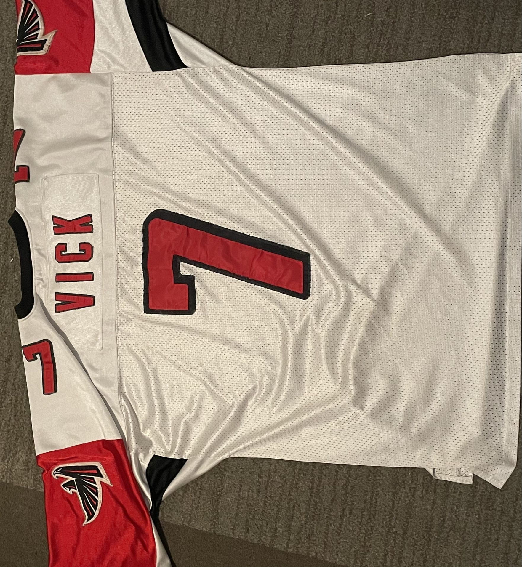 Atlanta Falcons Mike Vick Throwback Jersey for Sale in Alta Loma, CA -  OfferUp