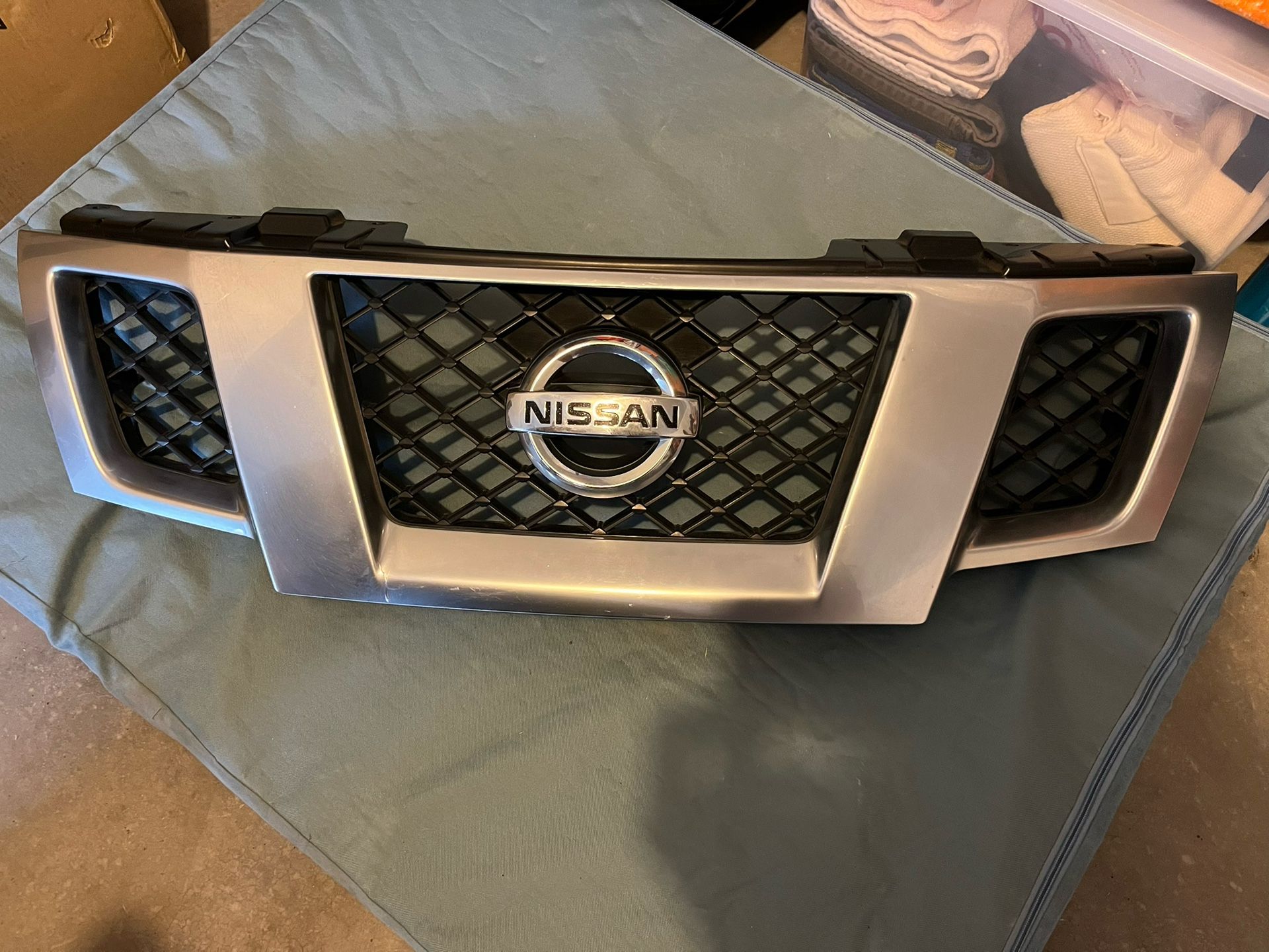 Nissan Frontier OEM Grille (2009-2021) 