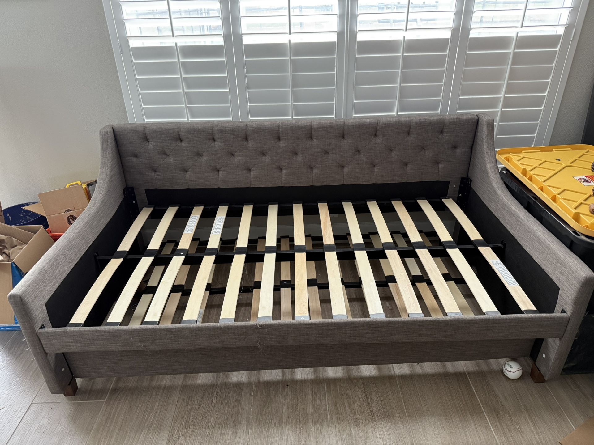 Twin Size Day Bed