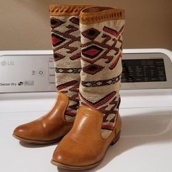 Southwestern Tapestry Textile Boots Size 5.5