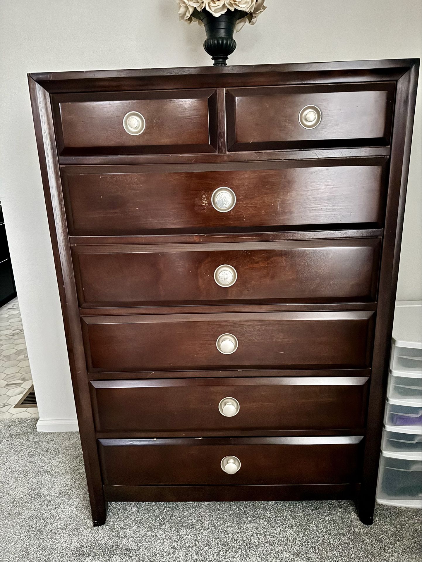 Bedroom Set 5 Piece Bed & Cabinets