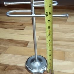 Countertop S-Style Hand Towel Holder