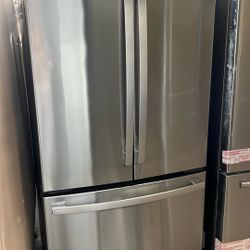 NEW OPEN BOX GE COUNTER DEPTH FRENCH STYLE REFRIGERATOR 