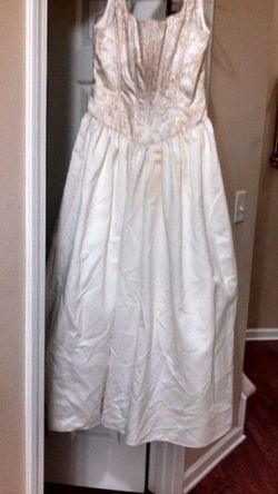Wedding dress