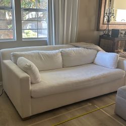 Sofa 7’ off White custom apt size