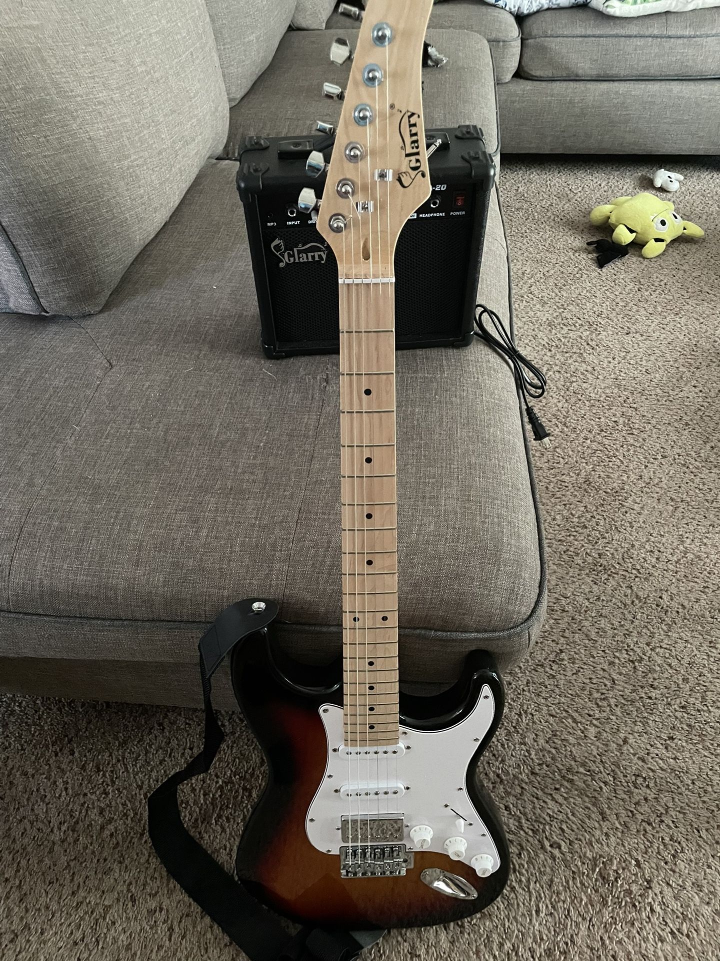 Glarry guitar and Amp