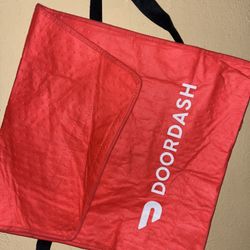 DoorDash red and white pizza bag