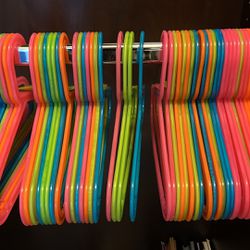 Multicolor Plastic Clothes Hangers for sale