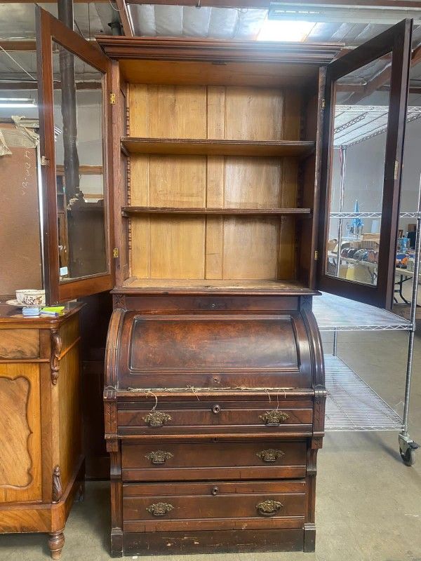 ANTIQUE VICTORIAN BURL WALNUT CYLINDER ROLL SECRETARY DESK.
