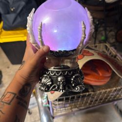 Changing Color Skeleton Hands Globe