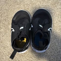7C Black Nike Toddler Shoes
