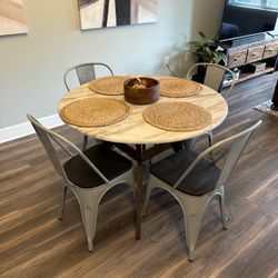Dining Room Table with 4 Chairs 