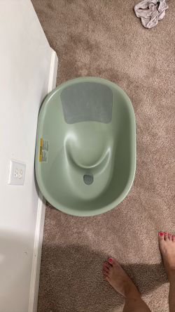Lalo Bathtub For Babies