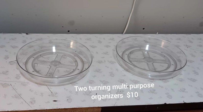 Two turning organizer