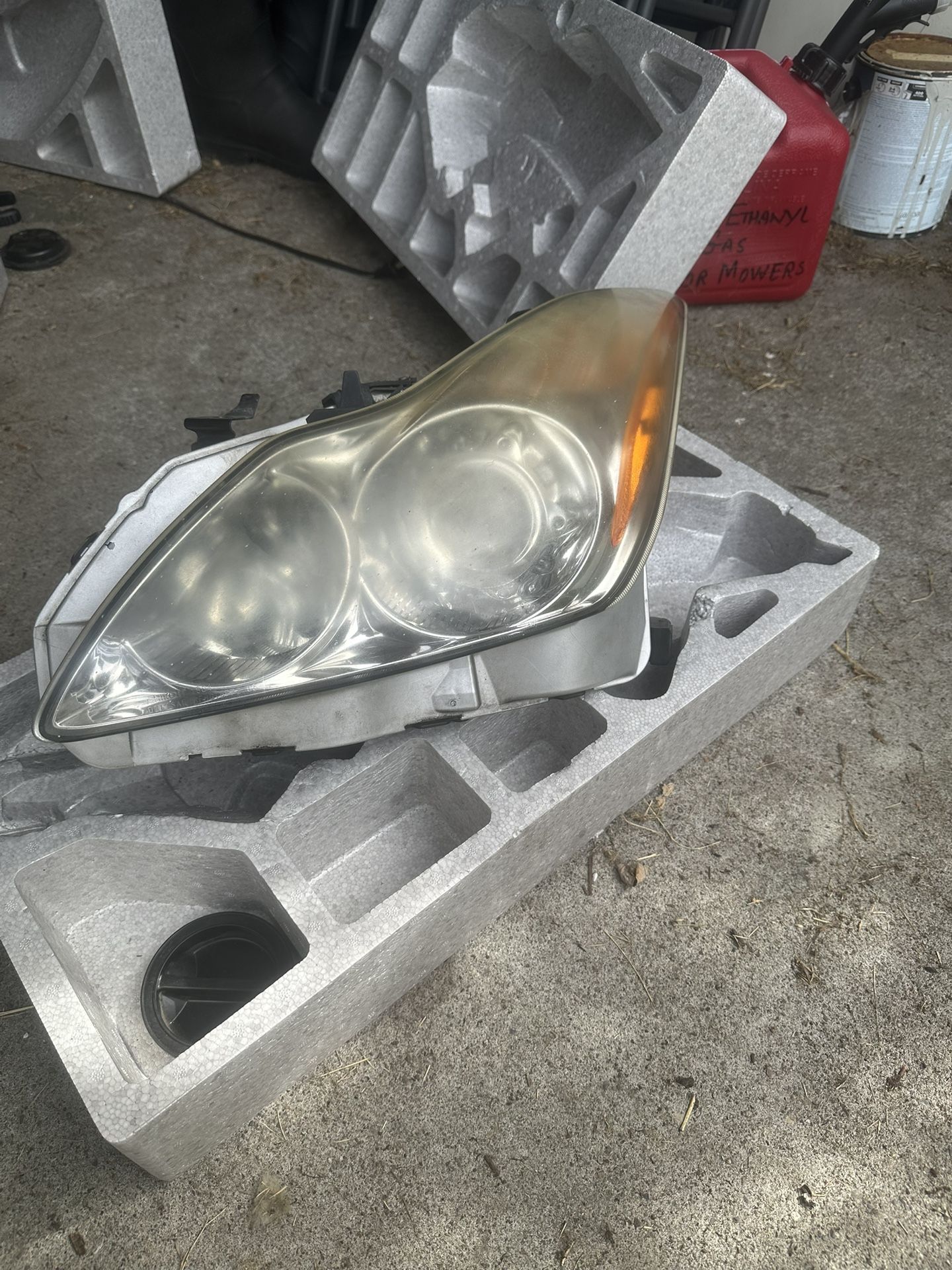 Infinity G37 Headlights