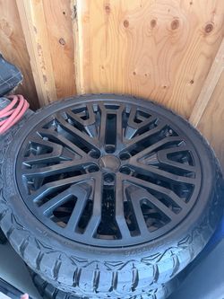 24 inch Black Alloy Wheel with All-Terrain Tire